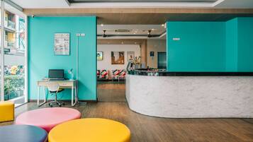 Sala de estar en el lobby