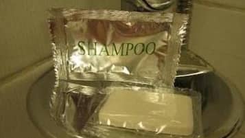 Douche, serviettes fournies