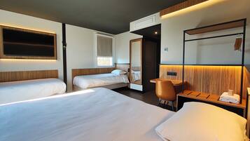 Quadruple Room, Non Smoking | Desk, soundproofing, iron/ironing board, free WiFi