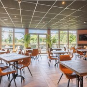 B&B HOTEL Clermont-Ferand Nord Riom