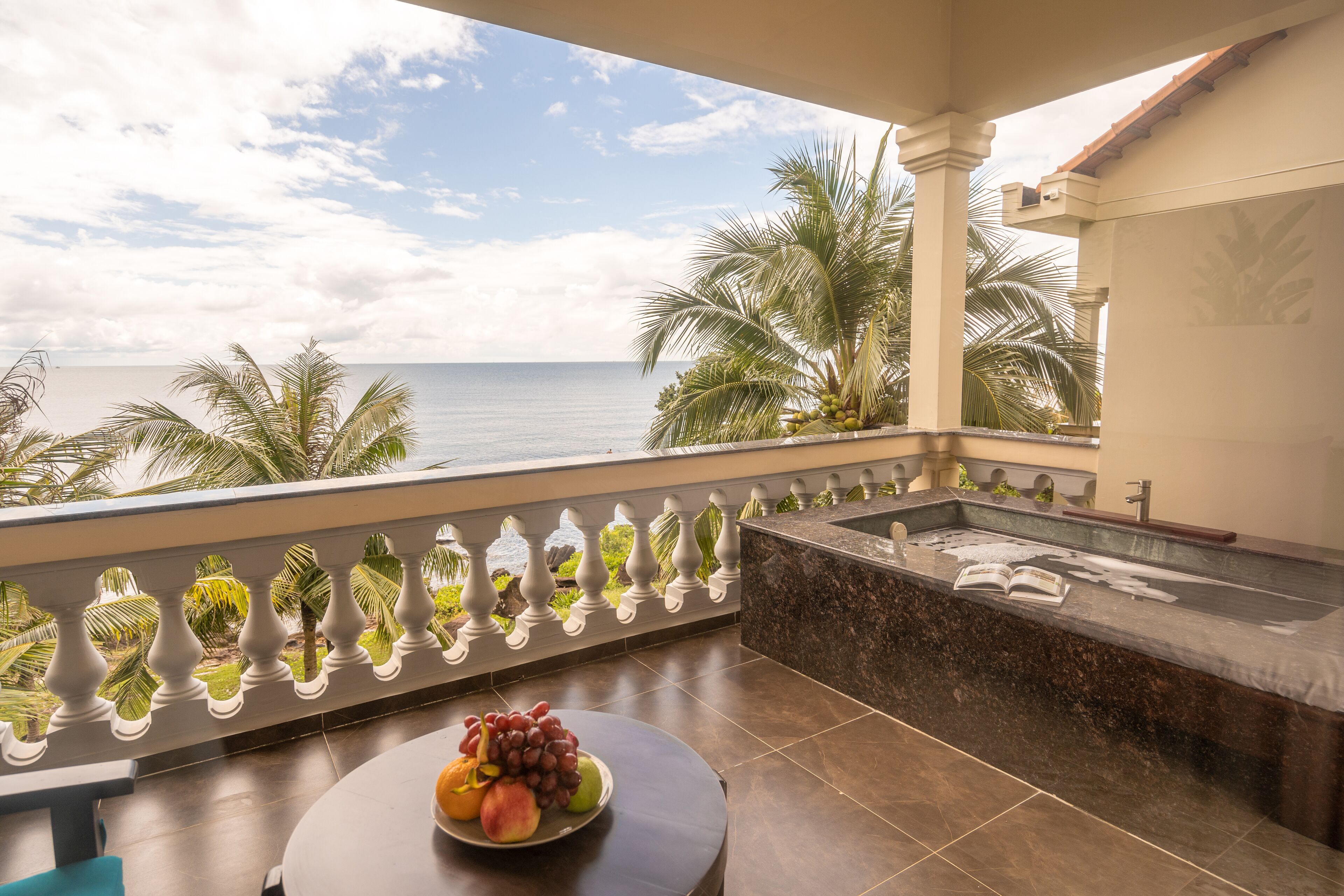 Oceanfront Villa with open air bathtub  | Premium bedding, minibar, in-room safe, blackout drapes