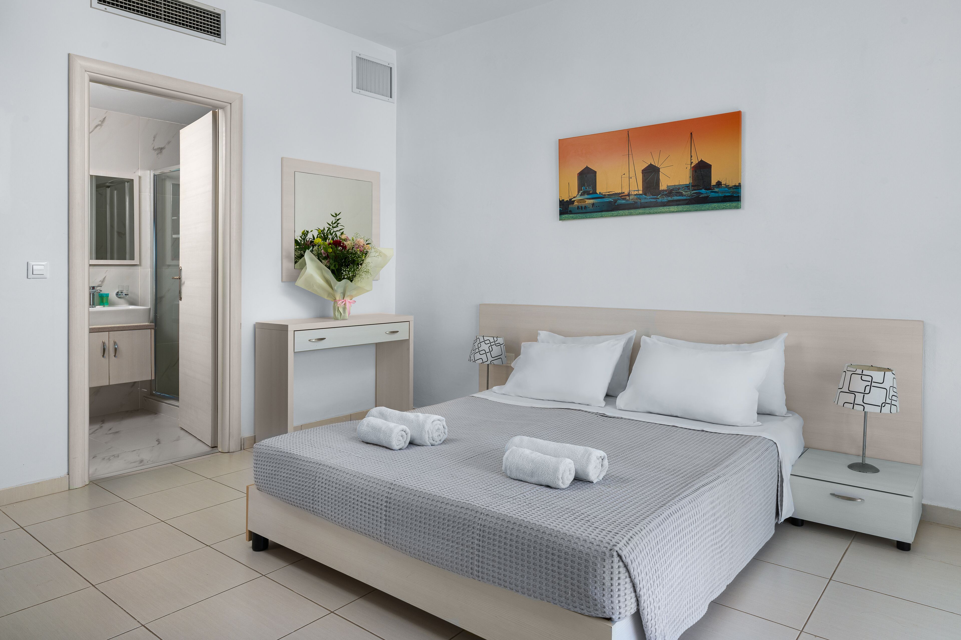 deluxe double room | in-room safe, soundproofing, iron/ironing board, free wifi