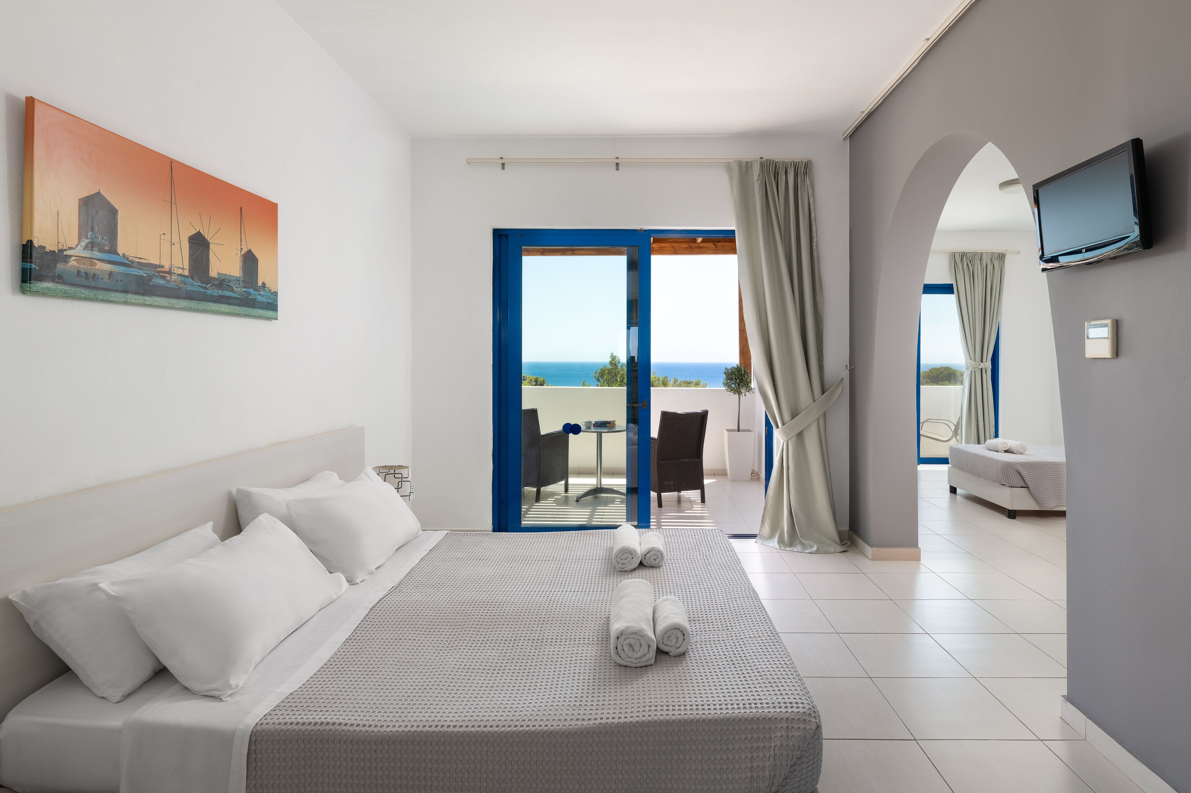 In-room safe, soundproofing, iron/ironing board, free WiFi