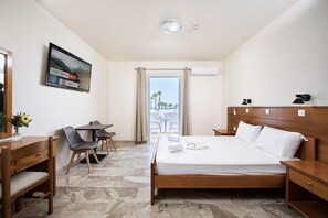 Iron/ironing board, free WiFi