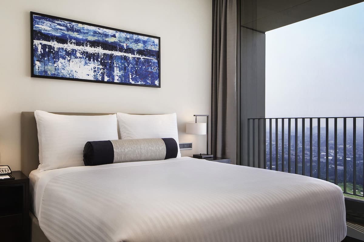 Suite, 2 Bedrooms (Sky Suite. 1 King Bed) | Premium bedding, minibar, in-room safe, desk