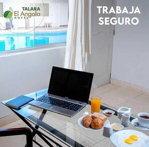 Food and drink - El Angolo Hotel Talara, Piura (Pariñas)