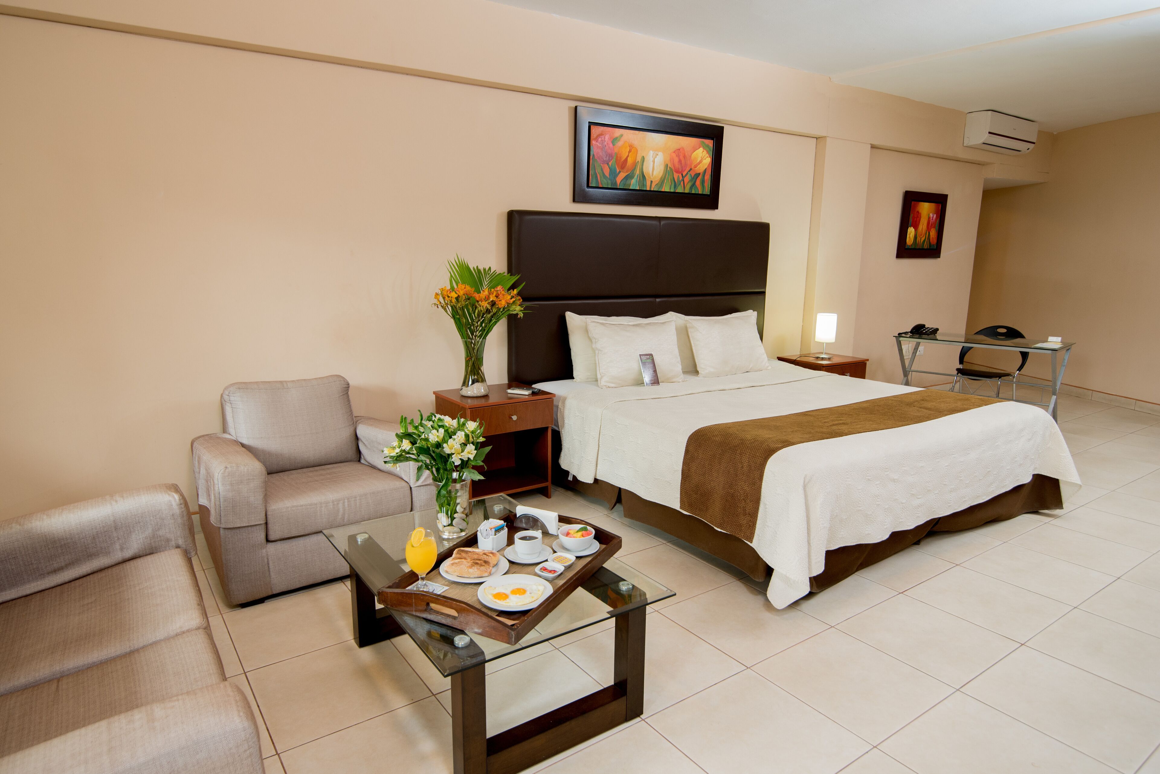 executive single room | minibar, in-room safe, desk, free wifi