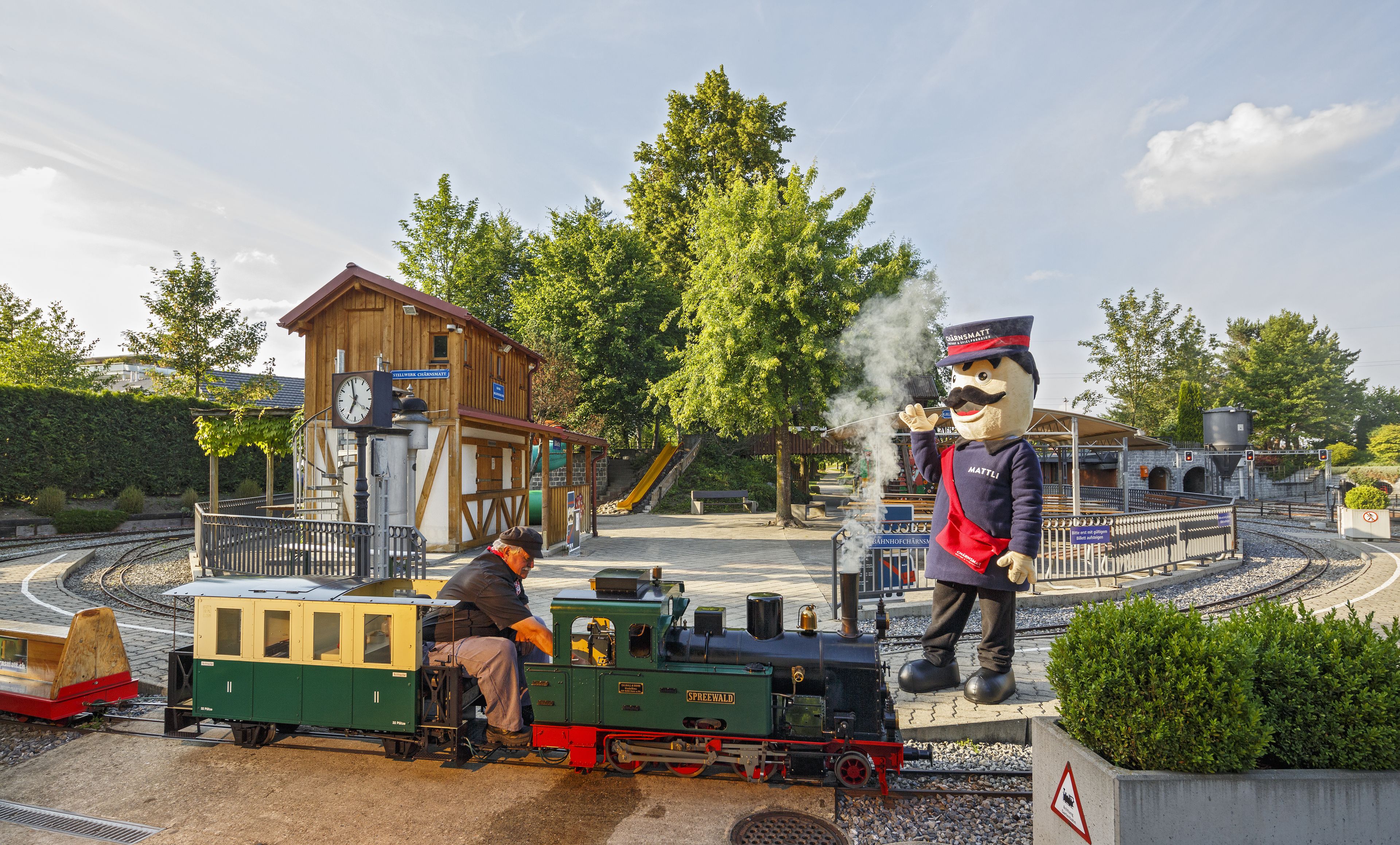 children’s play area – outdoor