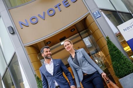Ingresso della struttura. Novotel München City Arnulfpark