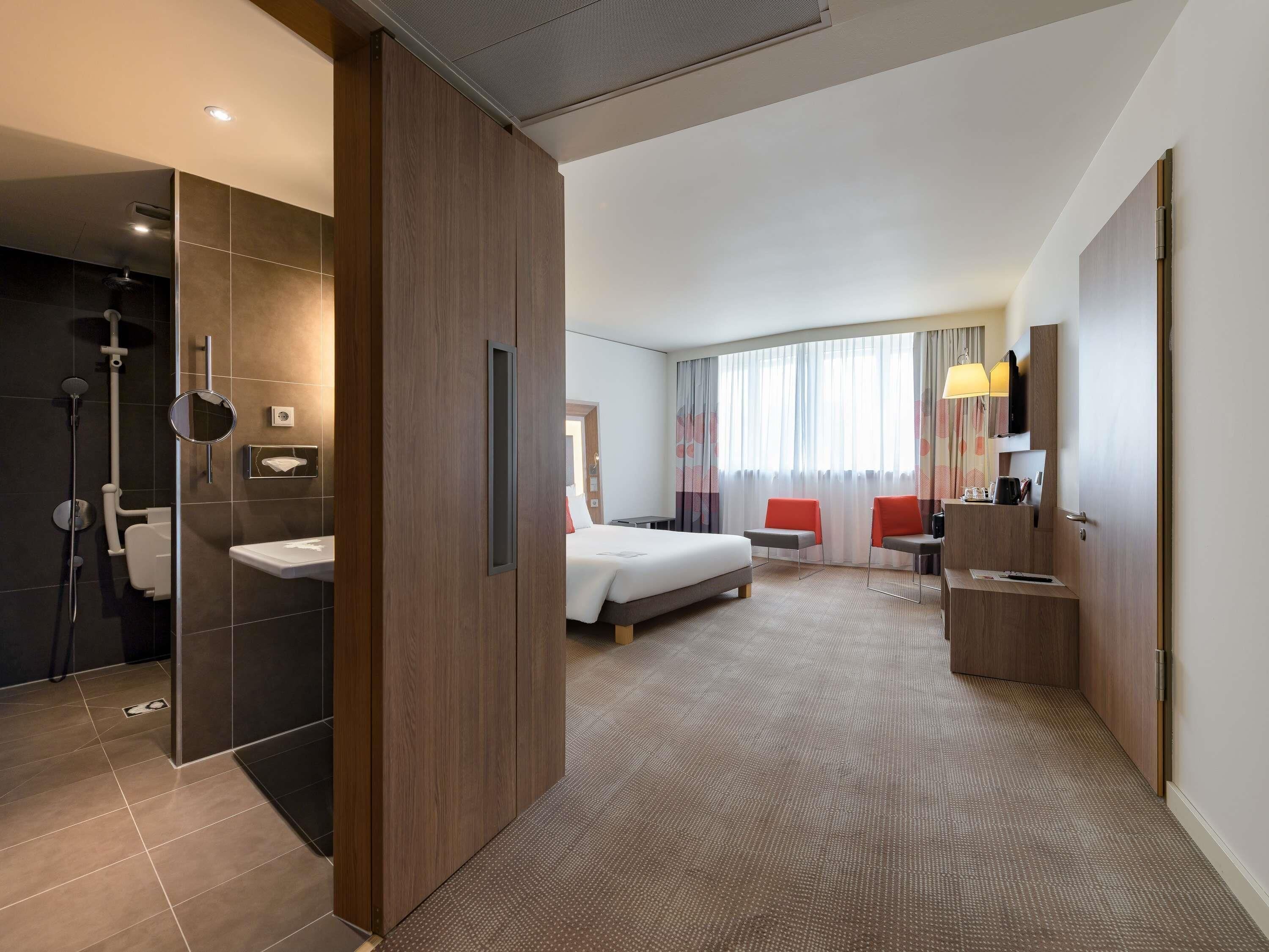 Premium bedding, pillow-top beds, in-room safe, desk