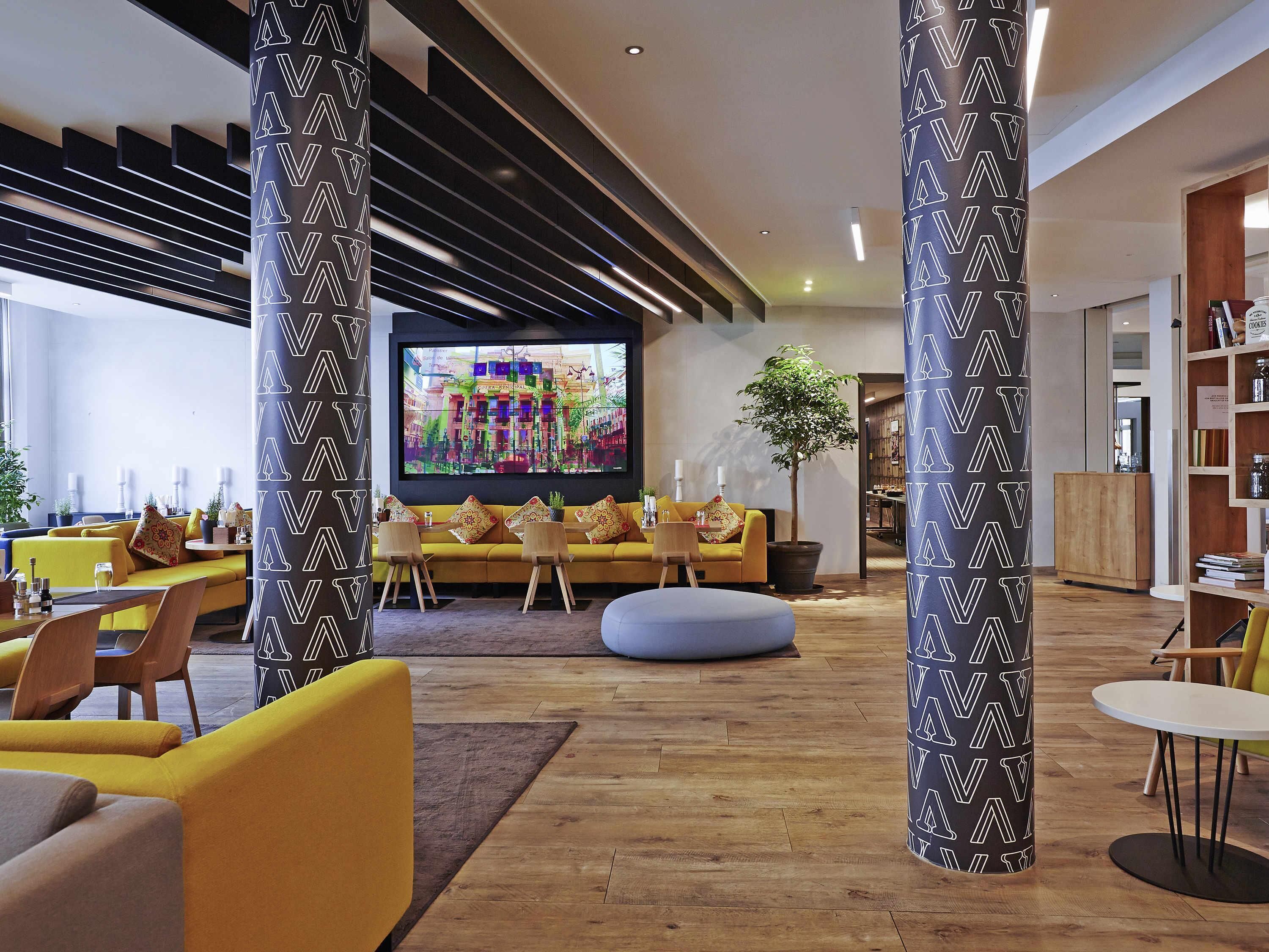 Breakfast, lunch, dinner served; Mediterranean cuisine, alfresco dining 