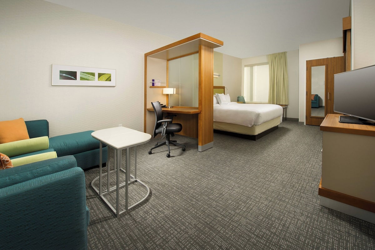 In-room safe, desk, iron/ironing board, free cribs/infant beds