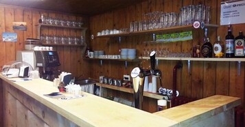 Bar (en la propiedad)