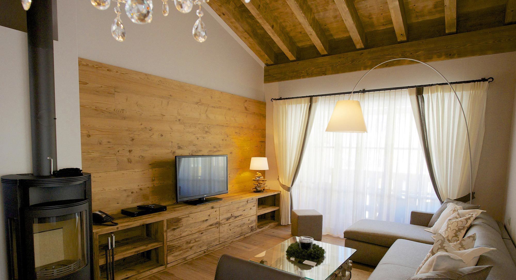 suite, balcony (roof suite) | living room | flat-screen tv, dvd player