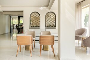 Sala de estar en el lobby