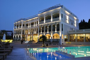 A large hotel with multiple balconies and a swimming pool. - Corfu Mare Hotel (Corfu)