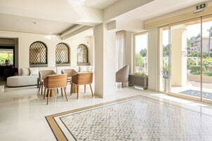 Sala de estar en el lobby