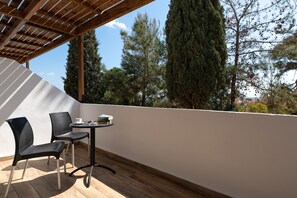 Superior Double Room, 1 Bedroom | Premium bedding, in-room safe, individually furnished