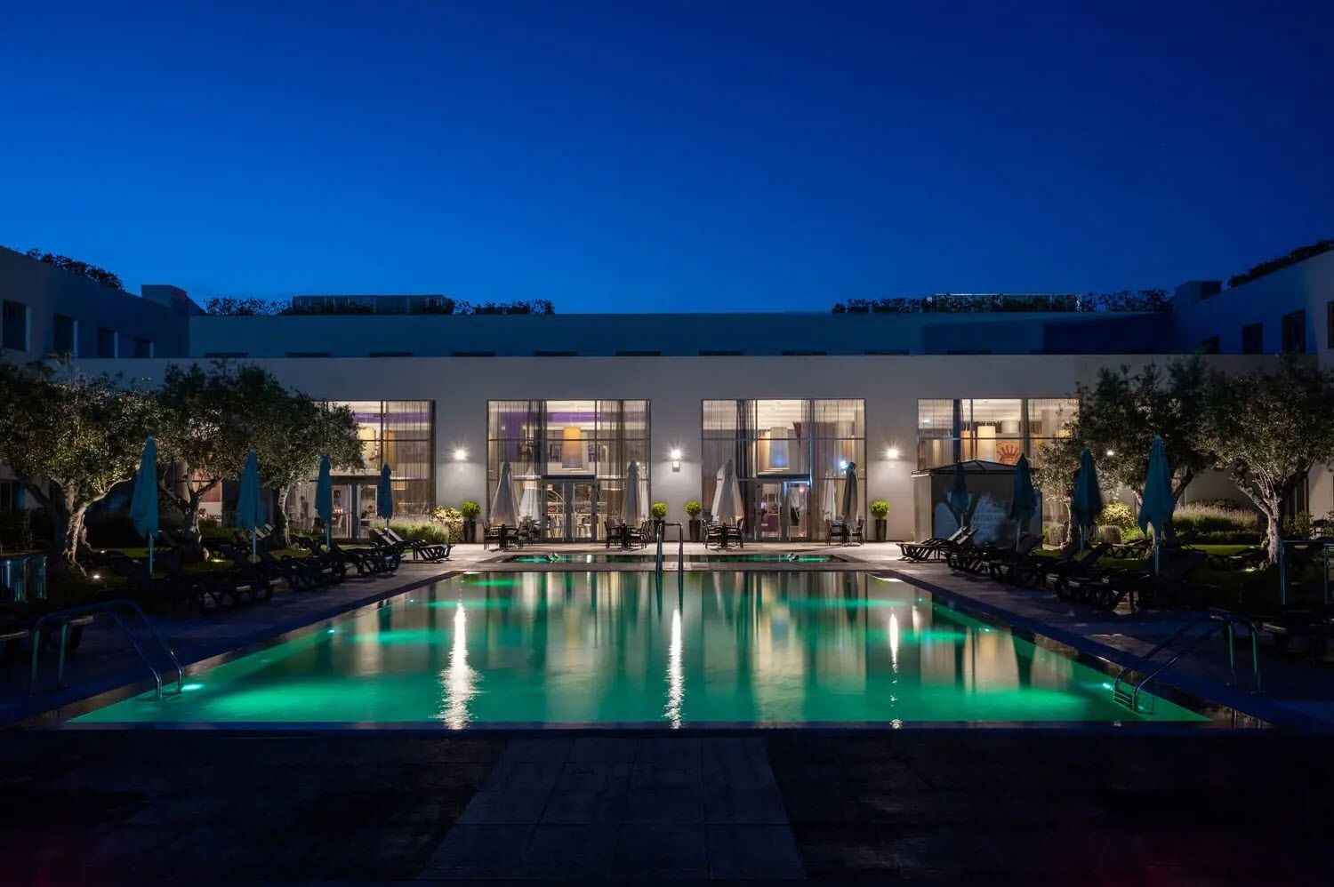 屋内プール、屋外プール