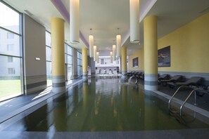 Bain à remous intérieur