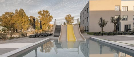 Indoor pool, outdoor pool