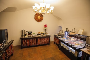 Desayuno estilo bufé