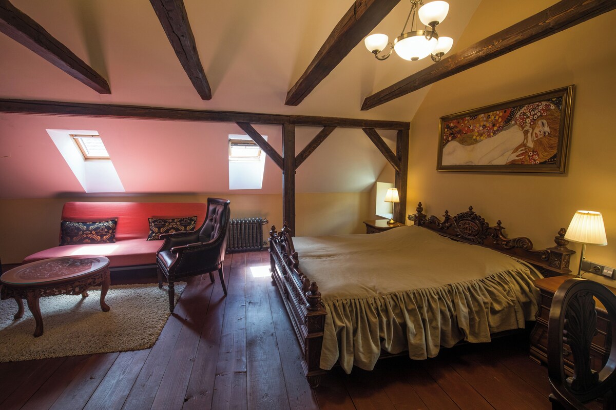 Suite with AC