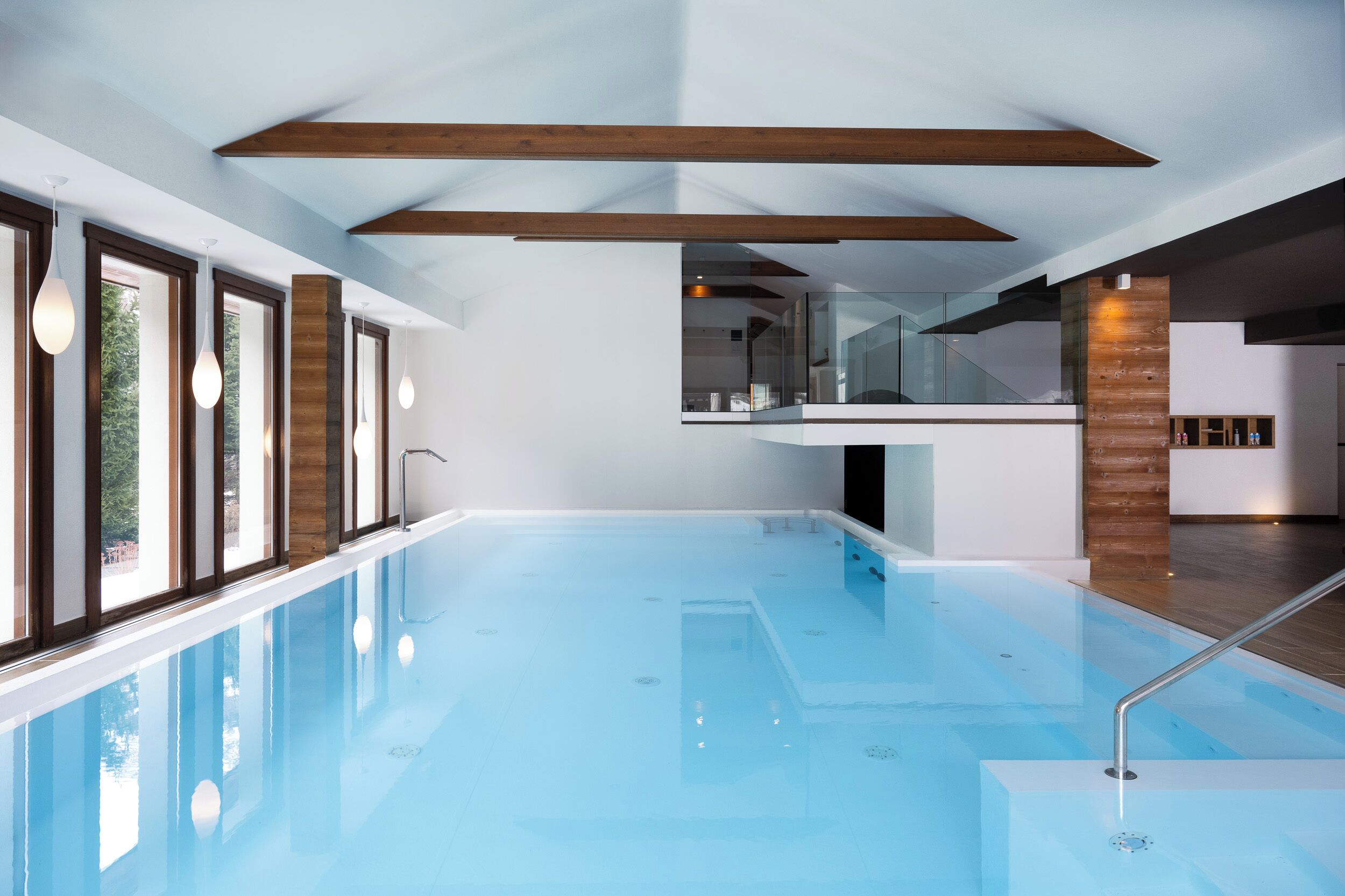 indoor pool, pool loungers