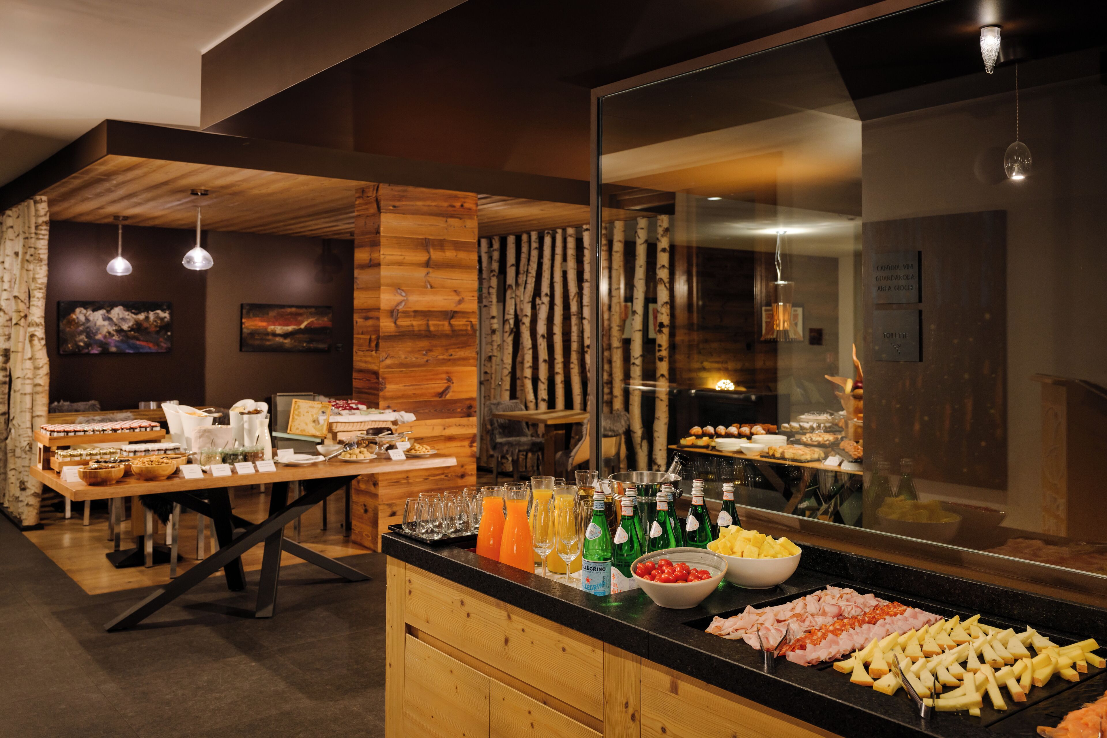 breakfast, lunch, dinner served; italian cuisine