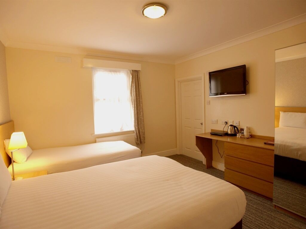 Photo - Ashley Victoria