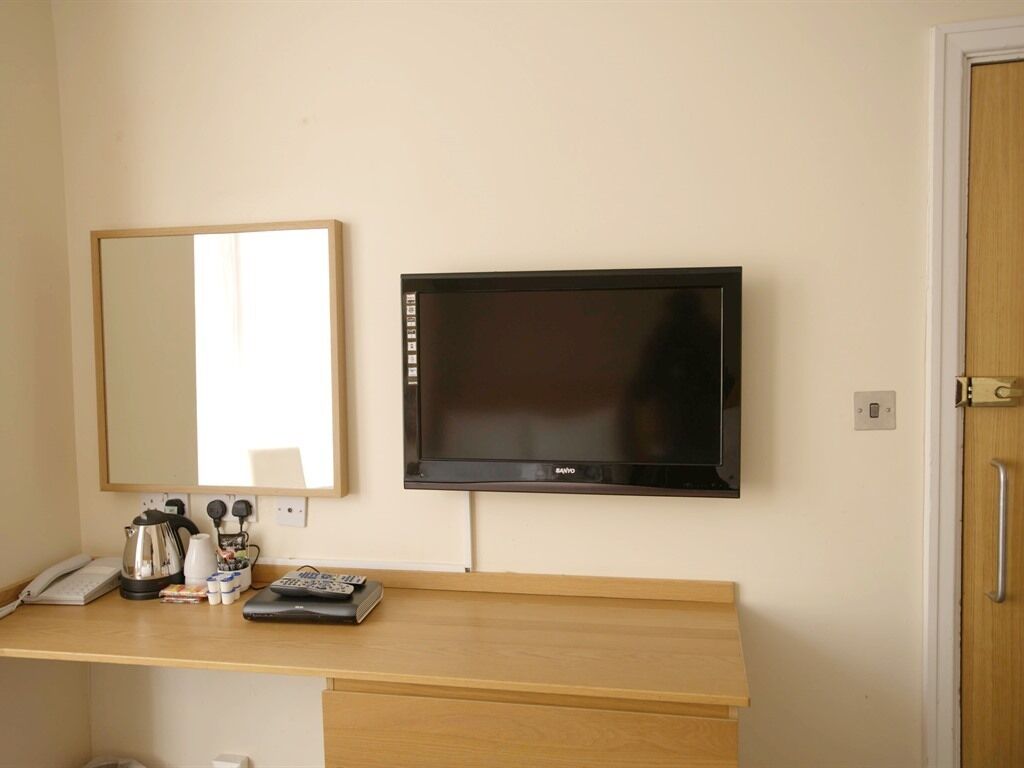 Photo - Ashley Victoria