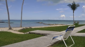 Apartment, 2 Bedrooms | Beach | Beach nearby