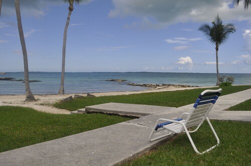 Abaco Getaway by Living Easy Abaco
