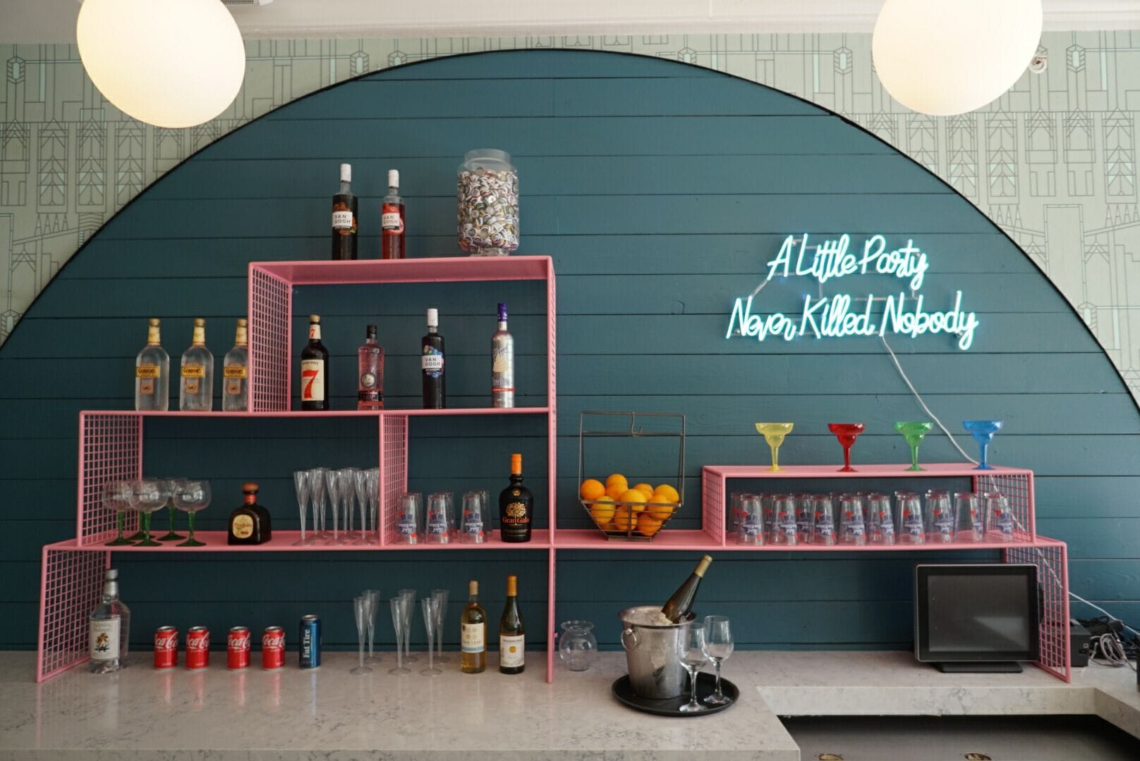 Foto - Beds n' Drinks