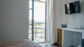 Superior Double with Sea View | Coffres-forts dans les chambres, Wi-Fi gratuit, draps fournis