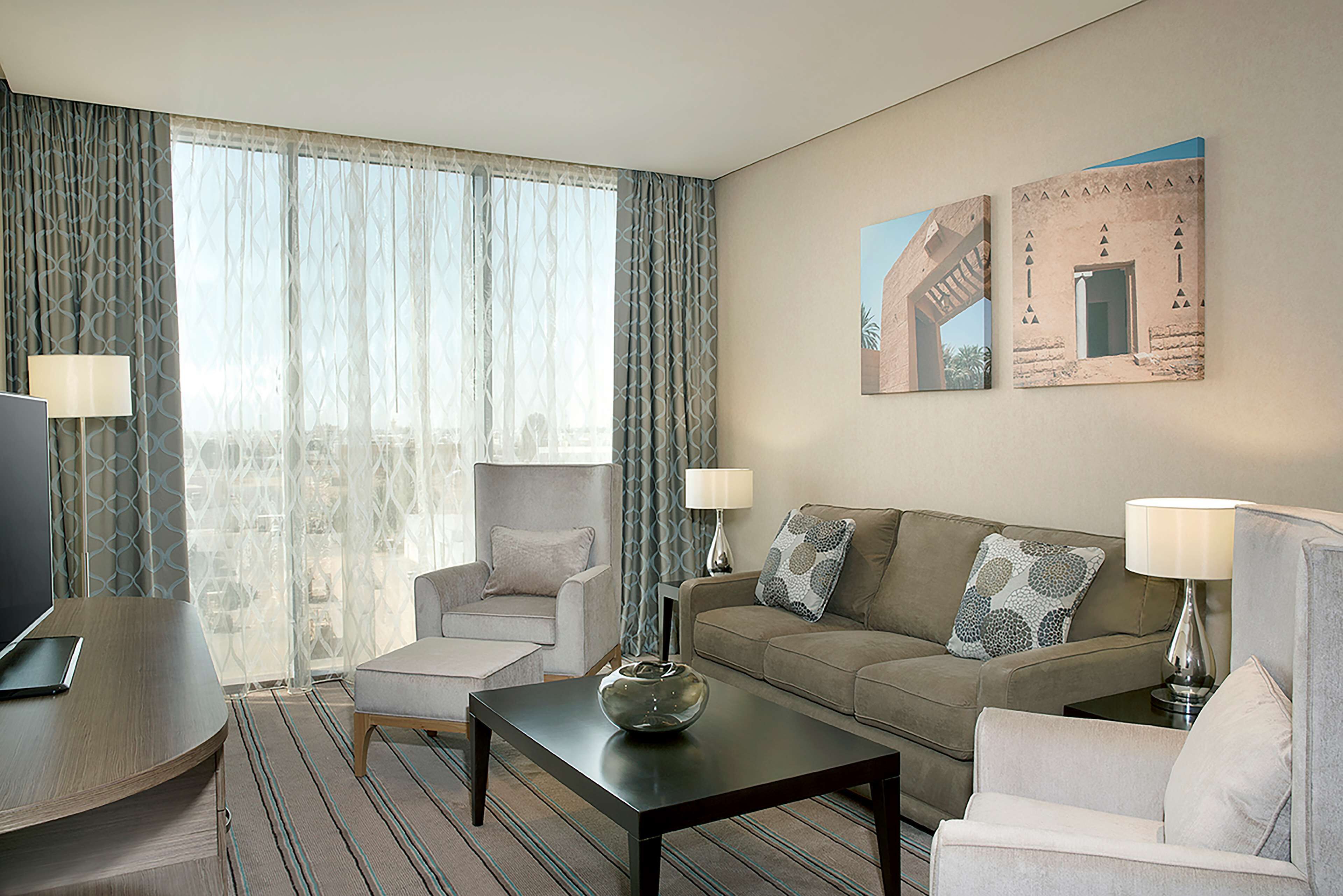 42-inch led tv with cable channels, tv, mp3 dock