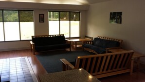 Interior - 7 Bedroom Blue Mountain Chalet with Sauna & Hot Tub #35L (The Blue Mountains)