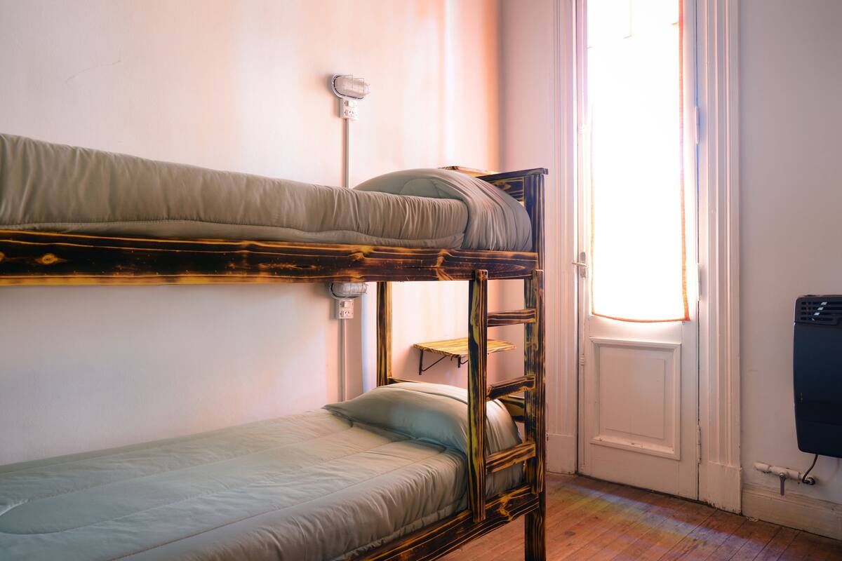 Dormitorio compartido, dormitorio mixto, baño compartido (8 People) | Wifi gratis
