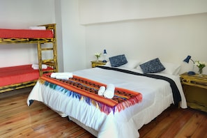 Economy Triple Room,Private Bathroom (Balcony) | Gratis wifi