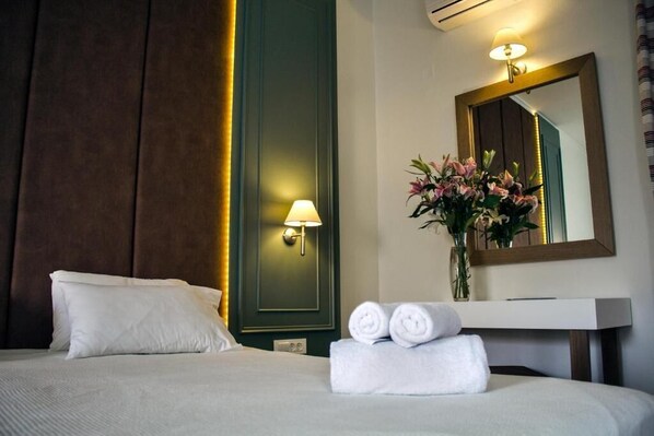 Classic Apartment | 1 bedroom, premium bedding, in-room safe, desk - Elia Stalos Apartments (Chania)