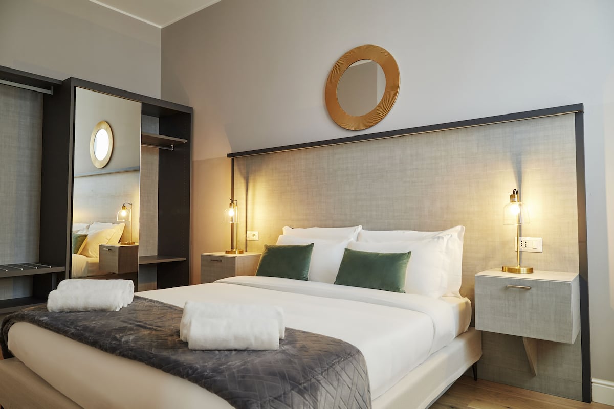 Elite Apartment Palestina small (Via Palestrina 22) | 1 bedroom, premium bedding, down duvets, individually decorated