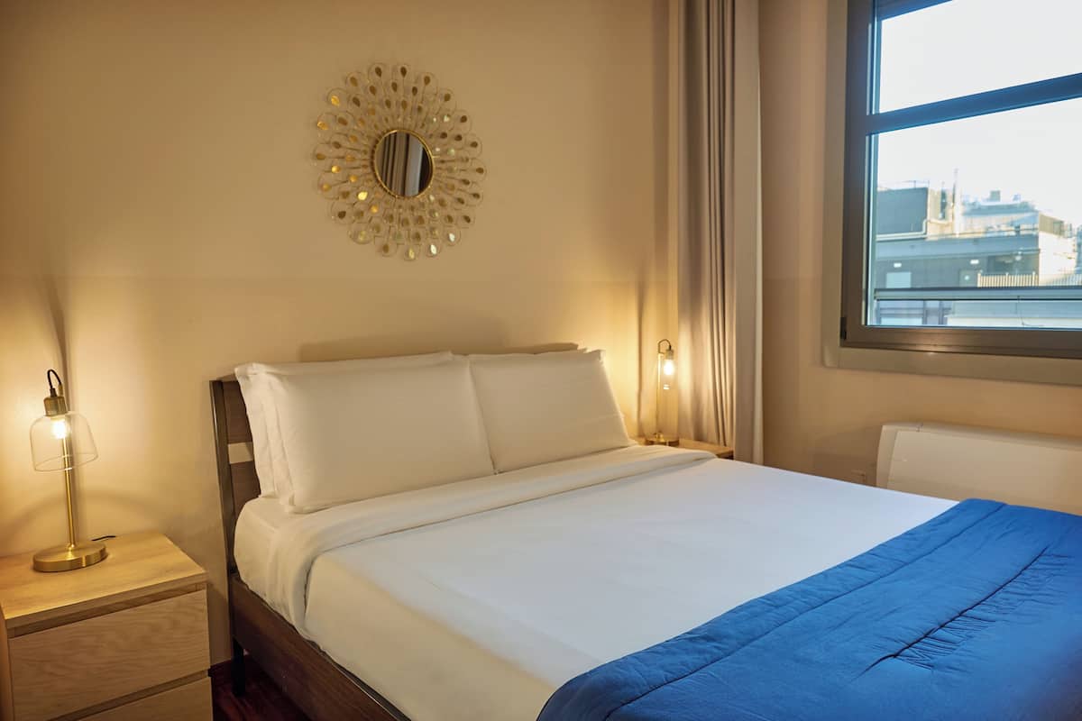 Executive Apartment Repubblica (Piazza della Repubblica 1) | Sengetøy av topp kvalitet, dundyner, skrivebord og strykejern/-brett