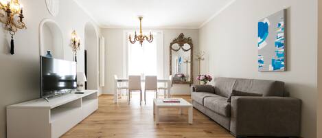 Family Apartment, 3 Bedrooms, Kitchen (Address Via Plinio 5) | Living room | 43-inch LCD TV with digital channels, TV