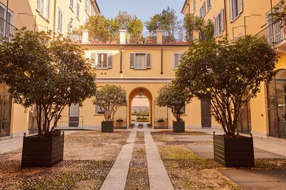 Milan Retreats - Central Station