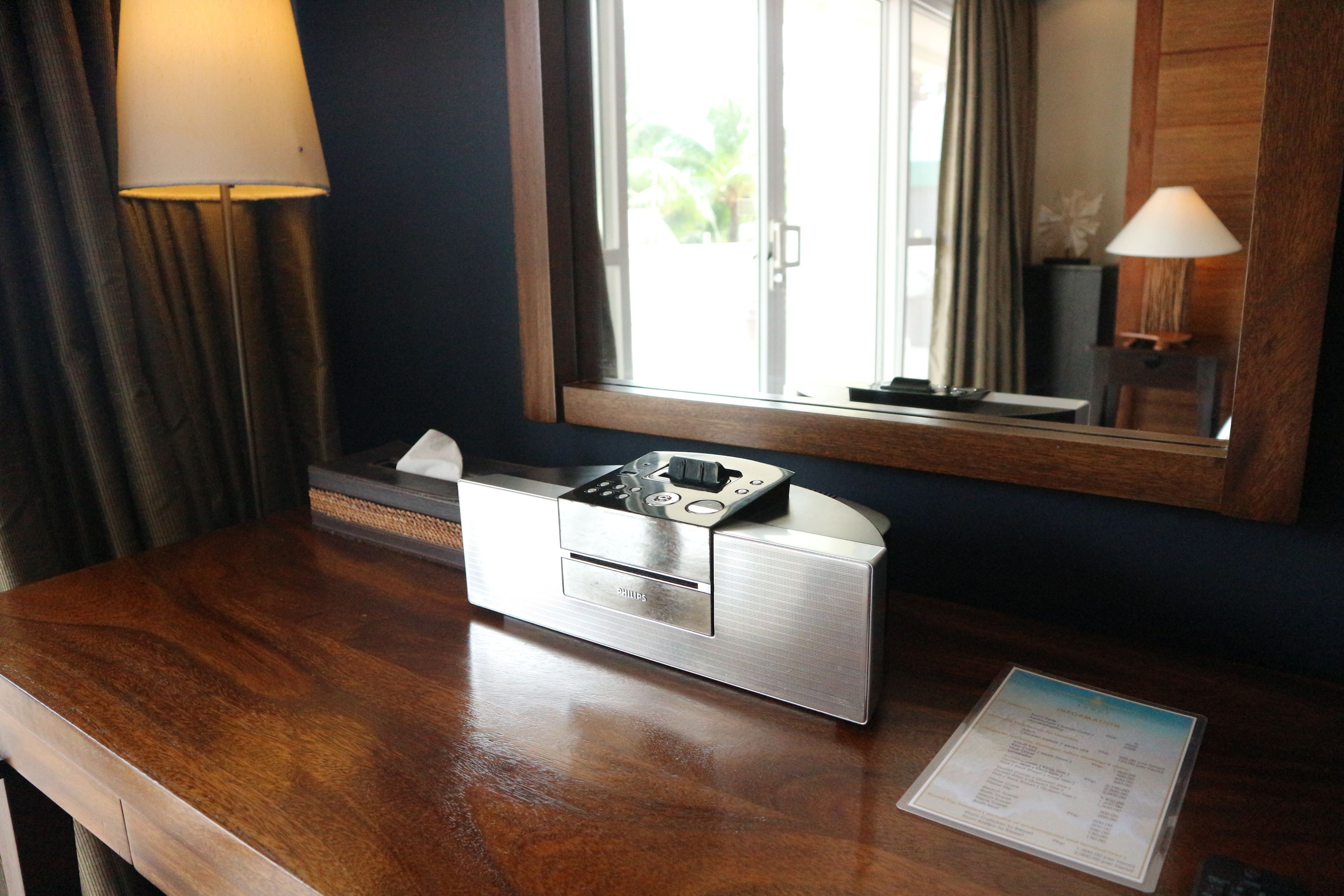 presidential suite (1 double bed - semi queen size) | room amenity