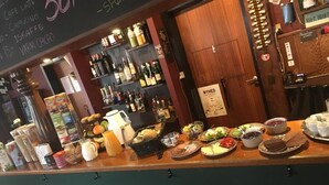 Bar (in der Unterkunft)