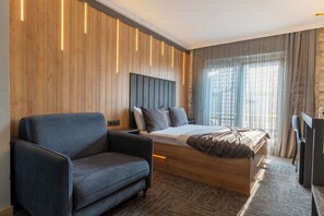 Family Suite | Premium bedding, minibar, in-room safe, desk - Fengo Hotel (Trabzon)