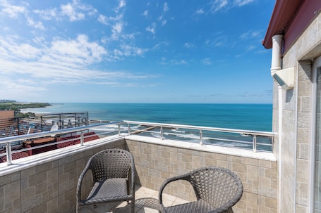 Deluxe Room, Private Bathroom, Sea View. Fengo Hotel