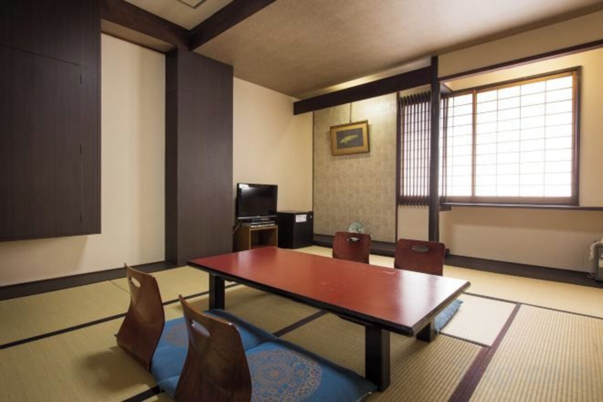 Japanese Style Room With Shared Bathroom