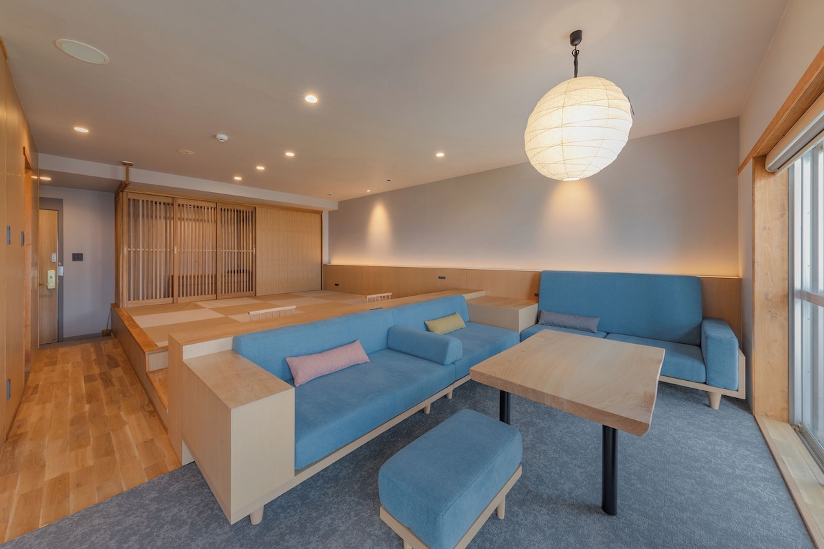 In-room safe, desk, free WiFi, bed sheets